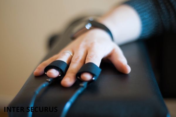 detektyw - wariograf